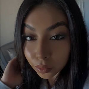 Meet your Posher, Viviana